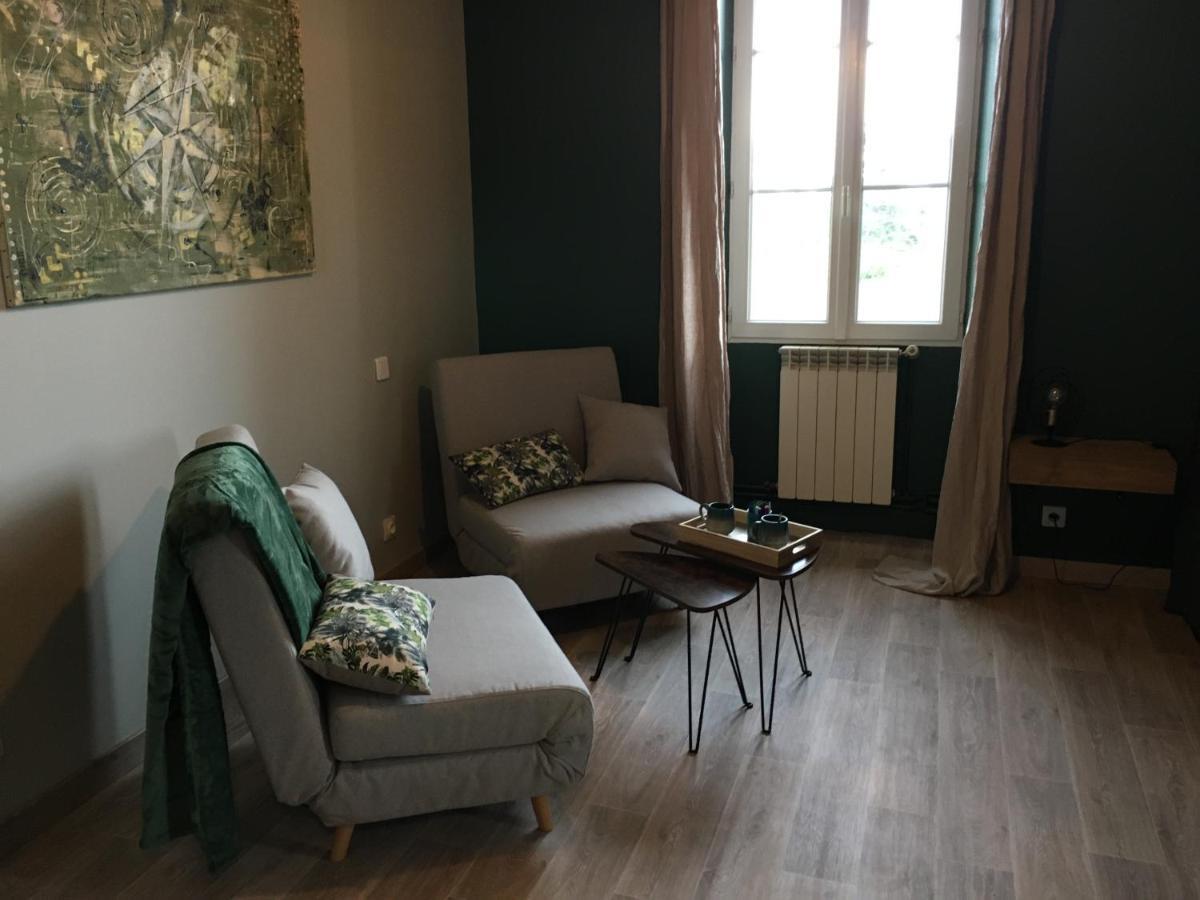 ソーテルヌ Les Ormeaux Bed & Breakfast エクステリア 写真