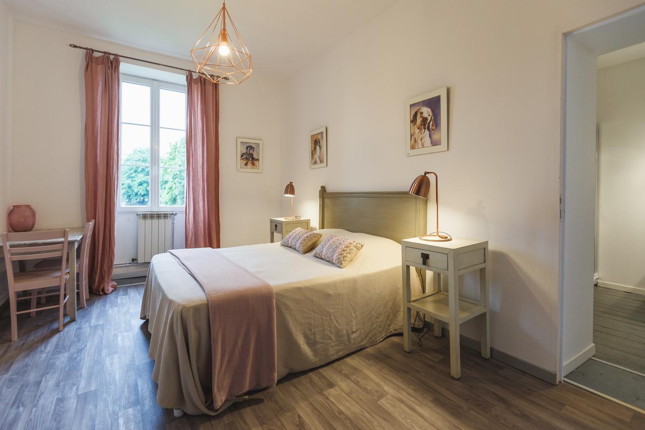 ソーテルヌ Les Ormeaux Bed & Breakfast エクステリア 写真